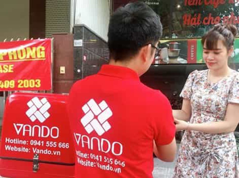 HÀNG NGÀN ĐƠN HÀNG ĐƯỢC VẬN CHUYỂN ĐẾN TẬN TAY KHÁCH HÀNG MỖI NGÀY